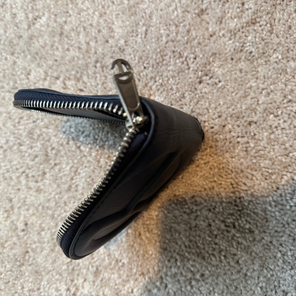 Telfar Wallet. - Picture 4 of 5